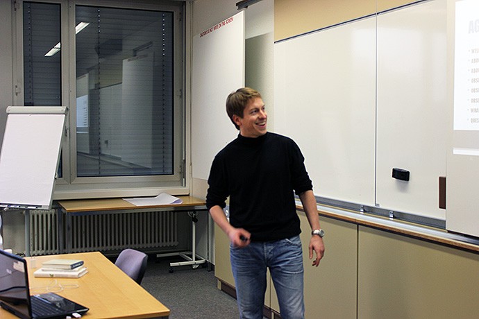 Guest Speaker Viktor Jasansky at SBS Swiss Business School
